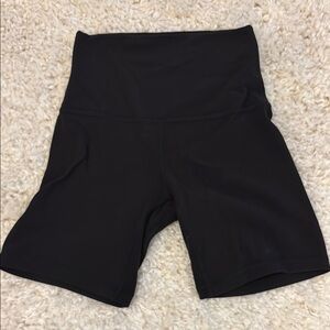 Lululemon align short size 4, black, 6in inseam